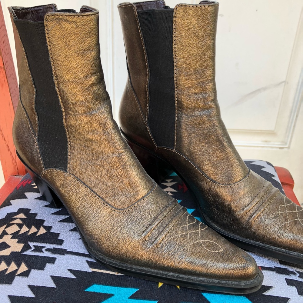 Gold Boots 😍